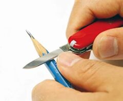 Victorinox 0.6423 Executive 81 Çakı