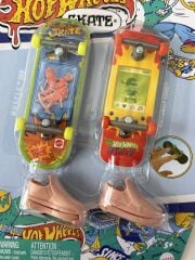 Hot Wheels Skate Retro Temalı İkili Parmak Kaykay ve Ayakkabı - Model 3