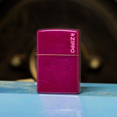 Zippo Candy Raspberry Matte Logo Dizayn Çakmak
