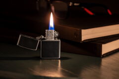 Zippo Black Leather Emblem Dizayn Çakmak