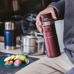 İnce Gövde Classic Trigger-Action Travel Mug 0,35 Litre(12 Oz) - Stanley Klasik Tek El Termos Bardak - Wine
