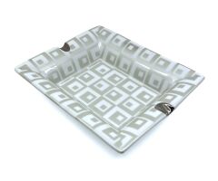 Parmida Geometrik Desenli Çift Yuvalı Puro Küllüğü