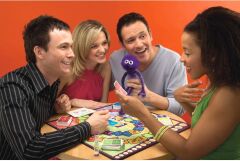 Hasbro Tabu XL Kutu Oyunu, 4 Farklı Oyun Alternatifi, Klasik Oyunun Yanı Sıra Çizerek, Tabu Kuklasıyla Anlatarak ve En Fazla 15 Kelime Kullanarak Tabu Oynayın