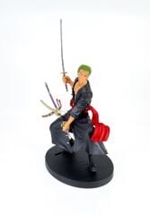 One Piece Roronoa Zoro Kılıçlı Anime Figür
