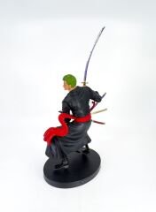 One Piece Roronoa Zoro Kılıçlı Anime Figür