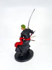 One Piece Roronoa Zoro Kılıçlı Anime Figür