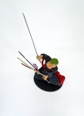 One Piece Roronoa Zoro Kılıçlı Anime Figür