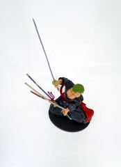 One Piece Roronoa Zoro Kılıçlı Anime Figür