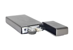 Benzinli Çakmak Black Ice Slim / Sert Keçe