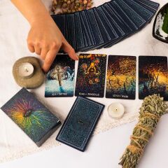 Prisma Visions Tarot Kartı