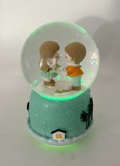 Winter Lovers - Kış Aşıkları Işıklı ve Müzikli Kar Küresi Yeşil