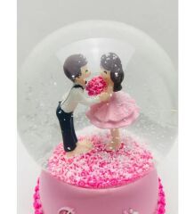 Romantic Love Büyük Boy Otomatik Kar Püskürten Kar Küresi
