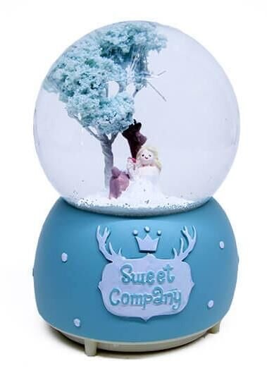 Sweet Company Büyük Boy Otomatik Kar Püskürten Kar Küresi