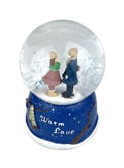 Warm Love Sevgililer Işıklı ve Müzikli Kar Küresi