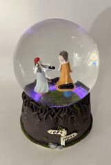 Kemancı Aşıklar Işıklı ve Müzikli Kar Küresi