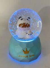 Sweet Love Panda Tulumlu Çocuk Işıklı ve Müzikli Kar Küresi