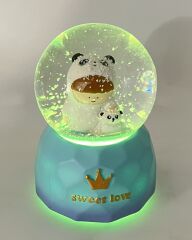 Sweet Love Panda Tulumlu Çocuk Işıklı ve Müzikli Kar Küresi