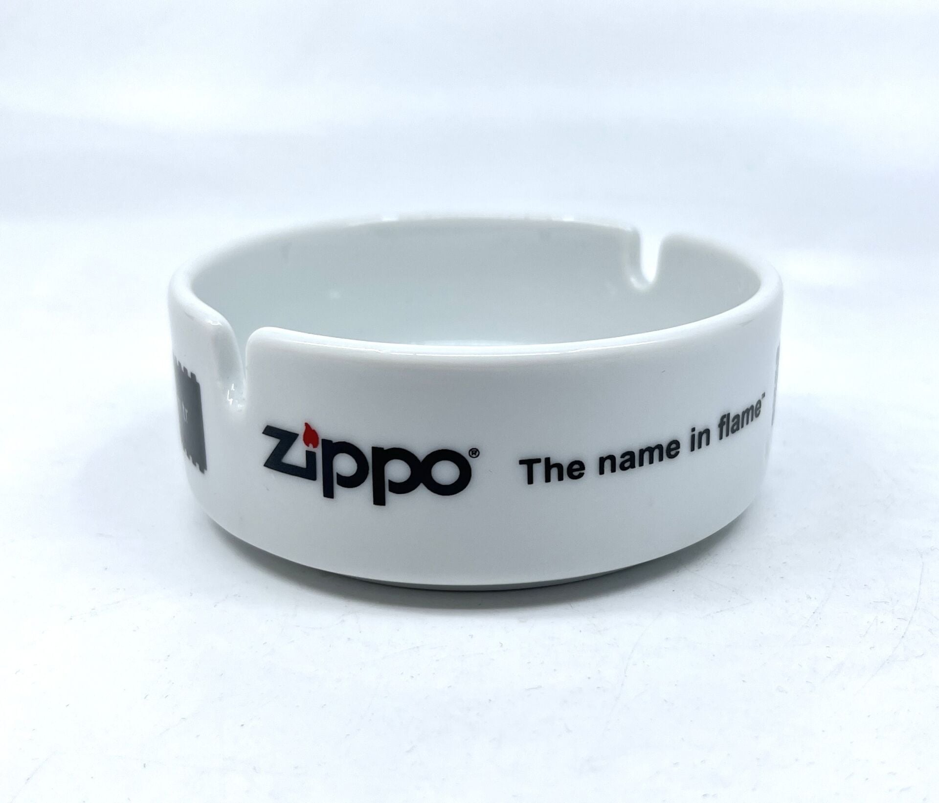 Zippo ''The Name in Flame'' Orijinal Seramik Küllük - Beyaz