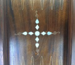 Pirinç Kakmalı Sedef İşlemeli El İşçiliği Tavla Takımı