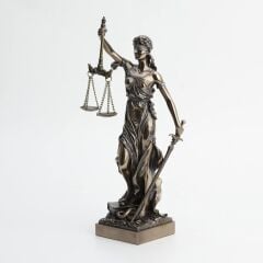 Justitia Themis - Adalet Tanrıçası Biblo