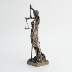 Justitia Themis - Adalet Tanrıçası Biblo
