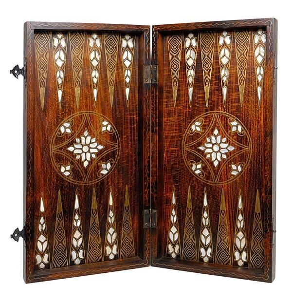 El Yapımı Sedef İşleme Pirinç Kakma Tavla Takımı