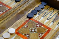 El Yapımı Gerçek Ahşap Kesme Küçük Tavla Takımı