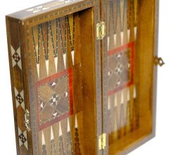 El Yapımı Gerçek Ahşap Kesme Küçük Tavla Takımı