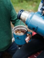 The Legendary Camp Mug Kapaklı Termos Bardak 0.35L  12oz - Hammertone Lake