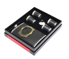 Paslanmaz Çelik Matara ve 4 Shot Set Siyah