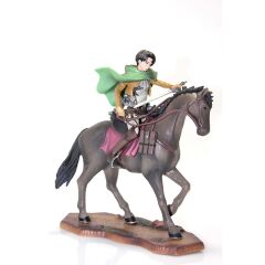 Attack On Titan Levi Ackerman Atlı Anime Figür Seti