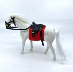 Livery Stable - Süvari Eyerli Beyaz Oyuncak At