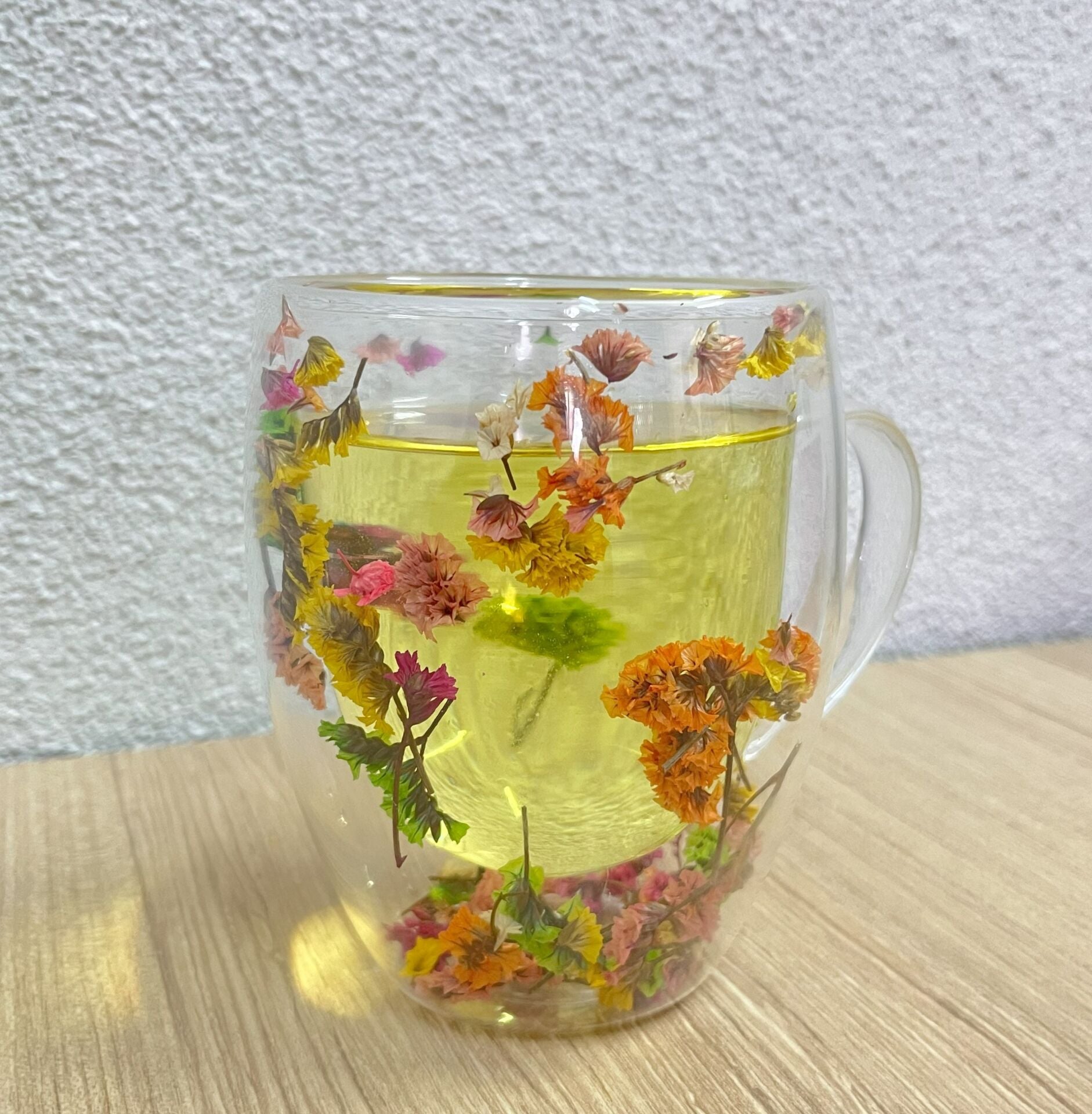 Kurutulmuş Çiçekler Çift Duvarlı Cam Bardak 350ml Çift Duvarlı Cam Çiçek, Kuru Çiçekli Kahve Bardağı Model 4