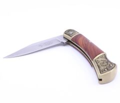 Microtech Pirinç Nakışlı Sırttan Kilitli Maun Ağacı Kabzalı Çakı - Kahverengi