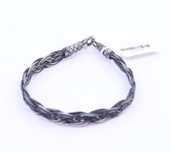 Kazaziye İşlemeli Örgü Gümüş Bileklik