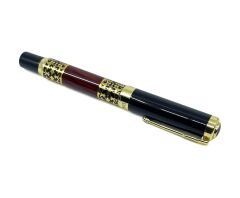 Lüks Metal Tükenmez Kalem - Bordo ve Siyah Detaylı, Altın Rengi İşlemeli Özel Tasarım Hediye Kalem