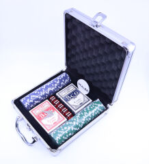 Metal Çantalı 100 Chipli Poker Oyun Seti