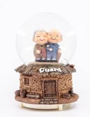 Tonton Dede ve Nine Işıklı ve Müzikli Kar Küresi