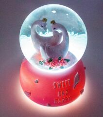 Flamingo Çift Işıklı ve Müzikli Kar Küresi