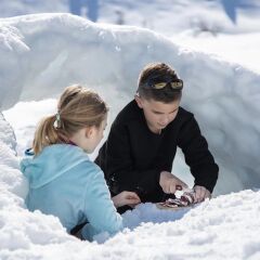Opinel Inox Outdoor Junior Paslanmaz Çelik Düdüklü Çakı No.7 - Haki