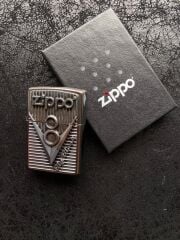 Zippo V8 Dizayn Armor® Kasa Çakmak
