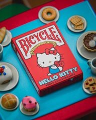 Bicycle® Hello Kitty 50th Anniversary Oyun İskambil Kartı