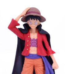 One Piece Pelerinli Luffy Anime Figür