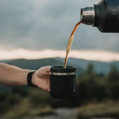 The Legendary Camp Mug Kapaklı Termos Bardak 0.35L  12oz - Matte Black Pebble