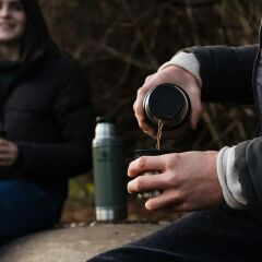 Stanley Legendary Klasik Vakumlu Paslanmaz Çelik Termos 0.47 LT(16 OZ) - Hammertone Green