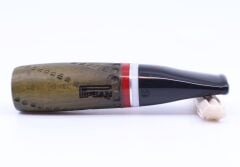 Pipsan Toscanello Backwoods İşlemeli Ağızlık Yeşil - Kırmızı/Beyaz Şeritli